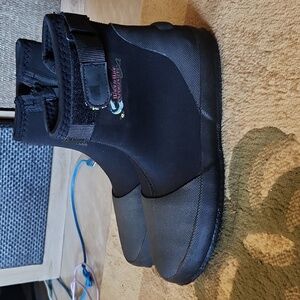 Nwot! Worldwide sportsman fishing boots